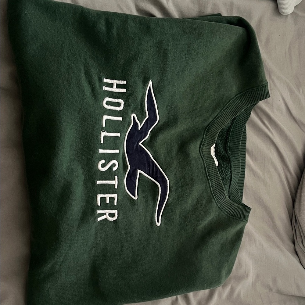Hollister Dark Green Crewneck with Logo